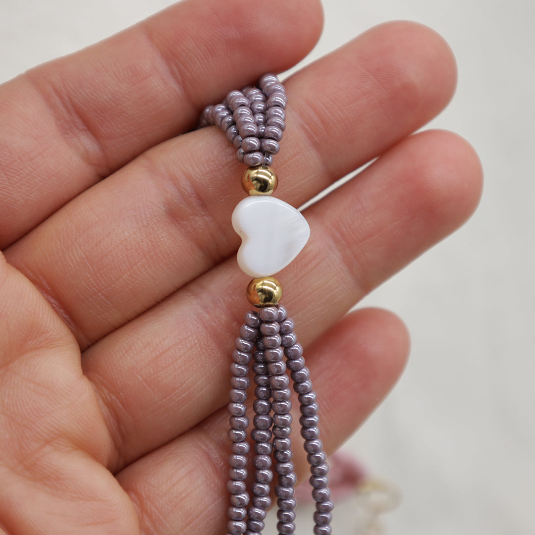 Armband Romina – Edelstahlperlen mit Perlmutt-Herzanhänger