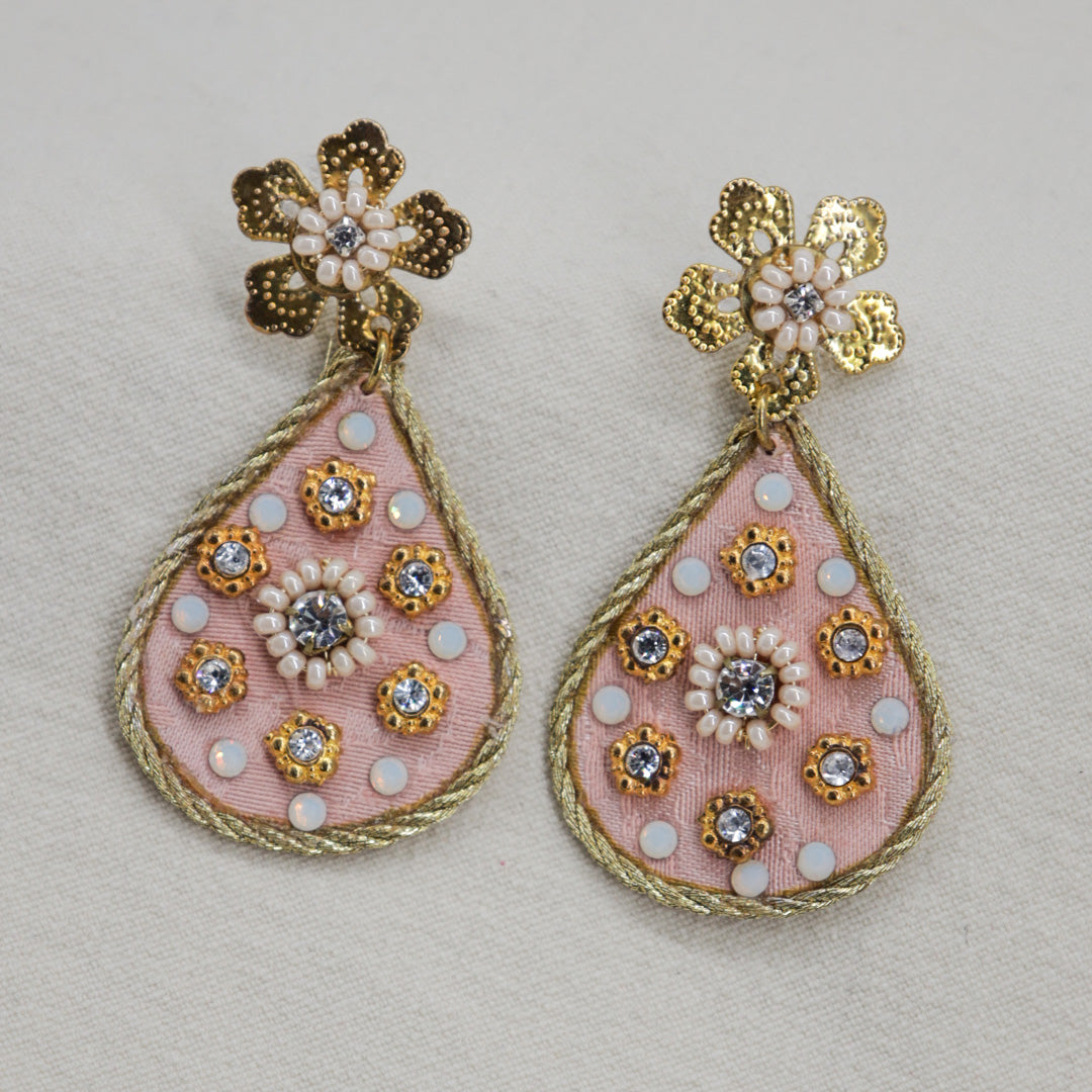 Jardín Floral – Satin-Ohrringe mit böhmischen Kristallen