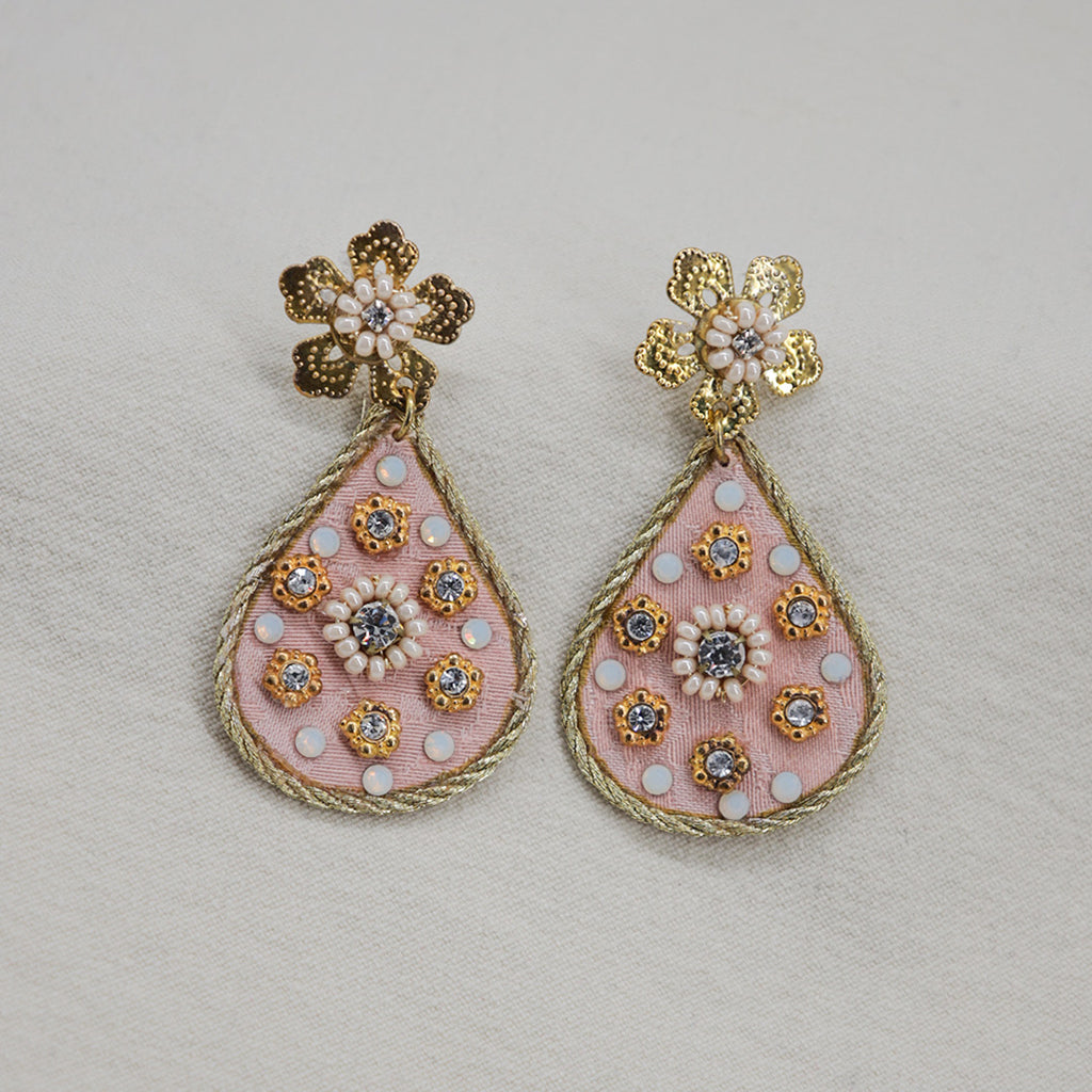 Jardín Floral – Satin-Ohrringe mit böhmischen Kristallen