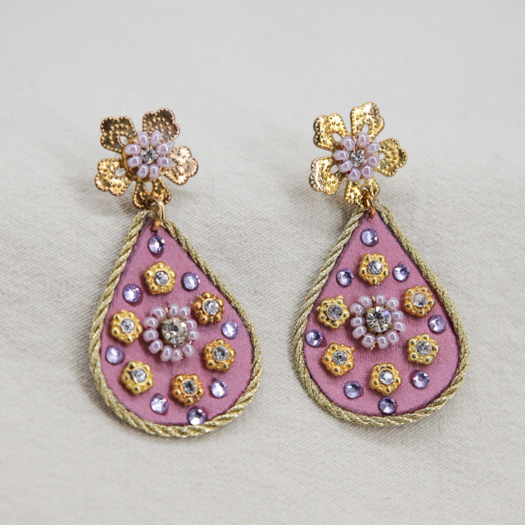 Jardín Floral – Satin-Ohrringe mit böhmischen Kristallen